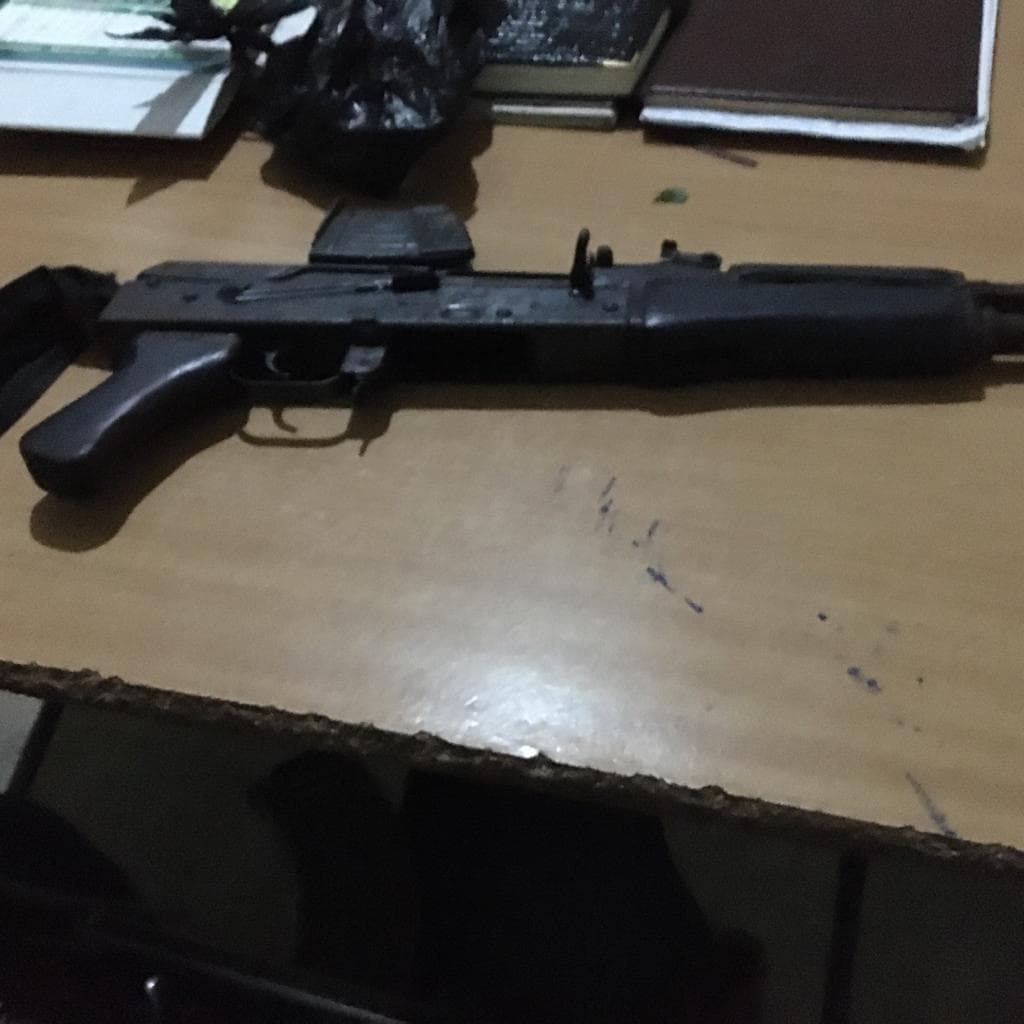 Wakiso Police OC Draws Gun at State House Anti-Corruption Unit Investigators