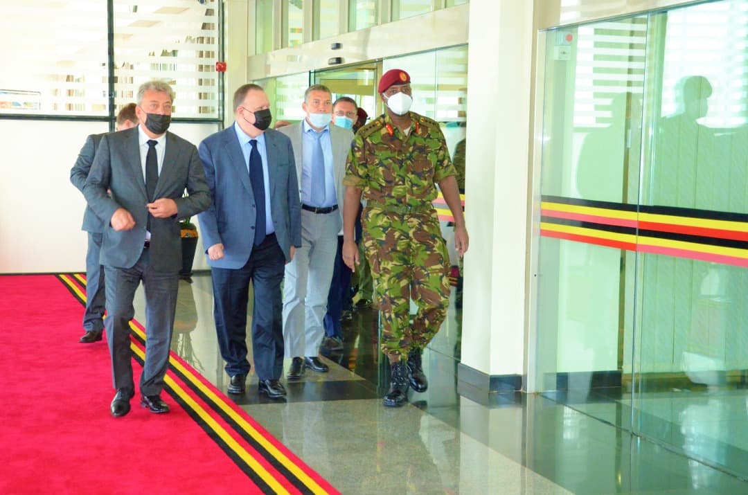 Gen Kainerugaba Appreciates Visiting Russian Delegation