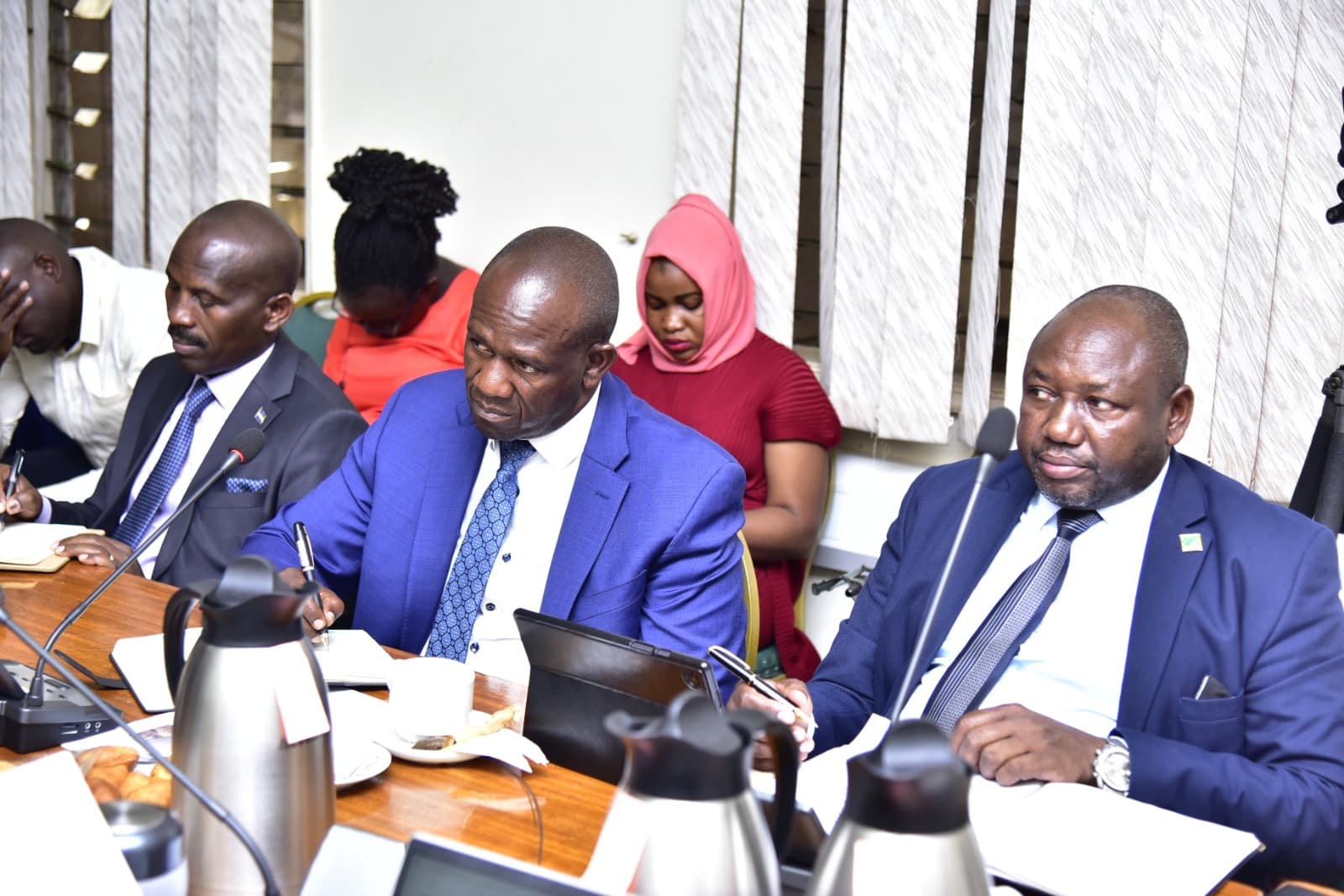 MPs concerned about Poor Lighting on Kampala-Entebbe Expressway