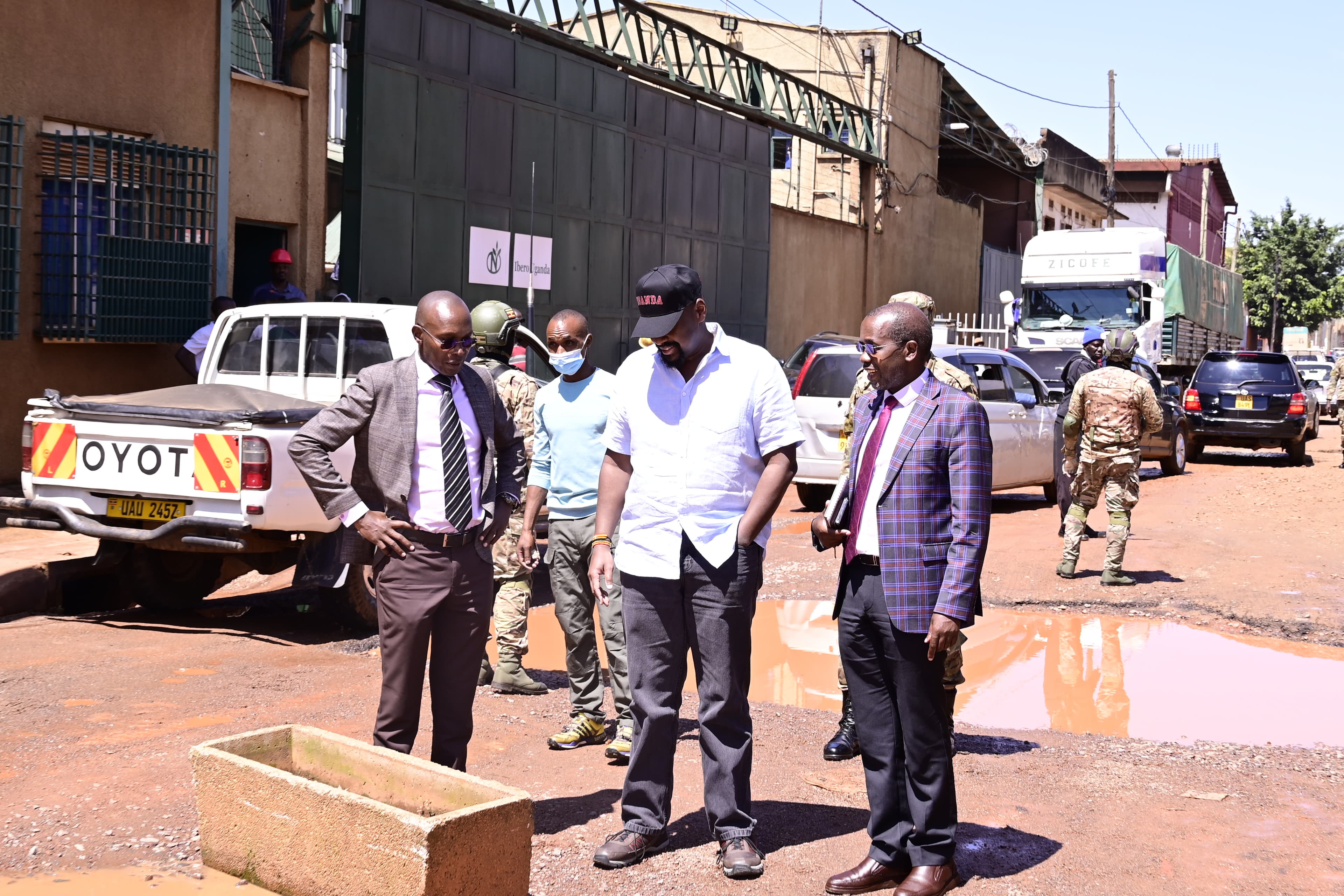 Gen Kainerugaba Meets KCCA ED, Tours Kampala City Roads