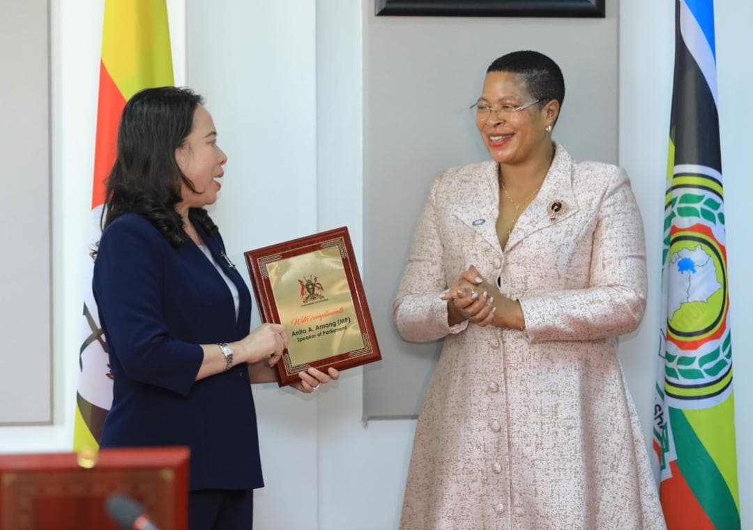 Speaker Among, Vietnam VP Discuss Mutual Cooperation