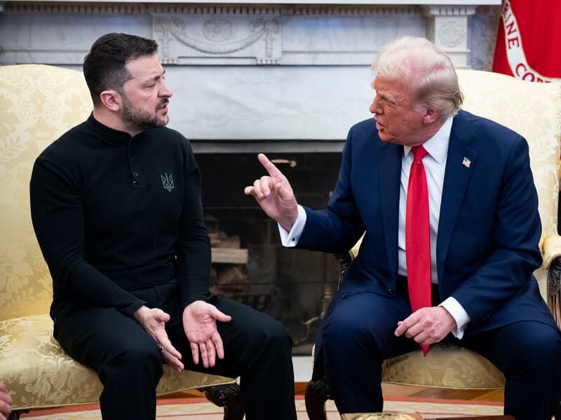 US Pauses Military Aid to Ukraine, Demands Commitment to Peace