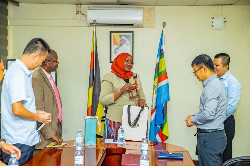 KCCA Directs Contractors to Expedite Kampala Road Works