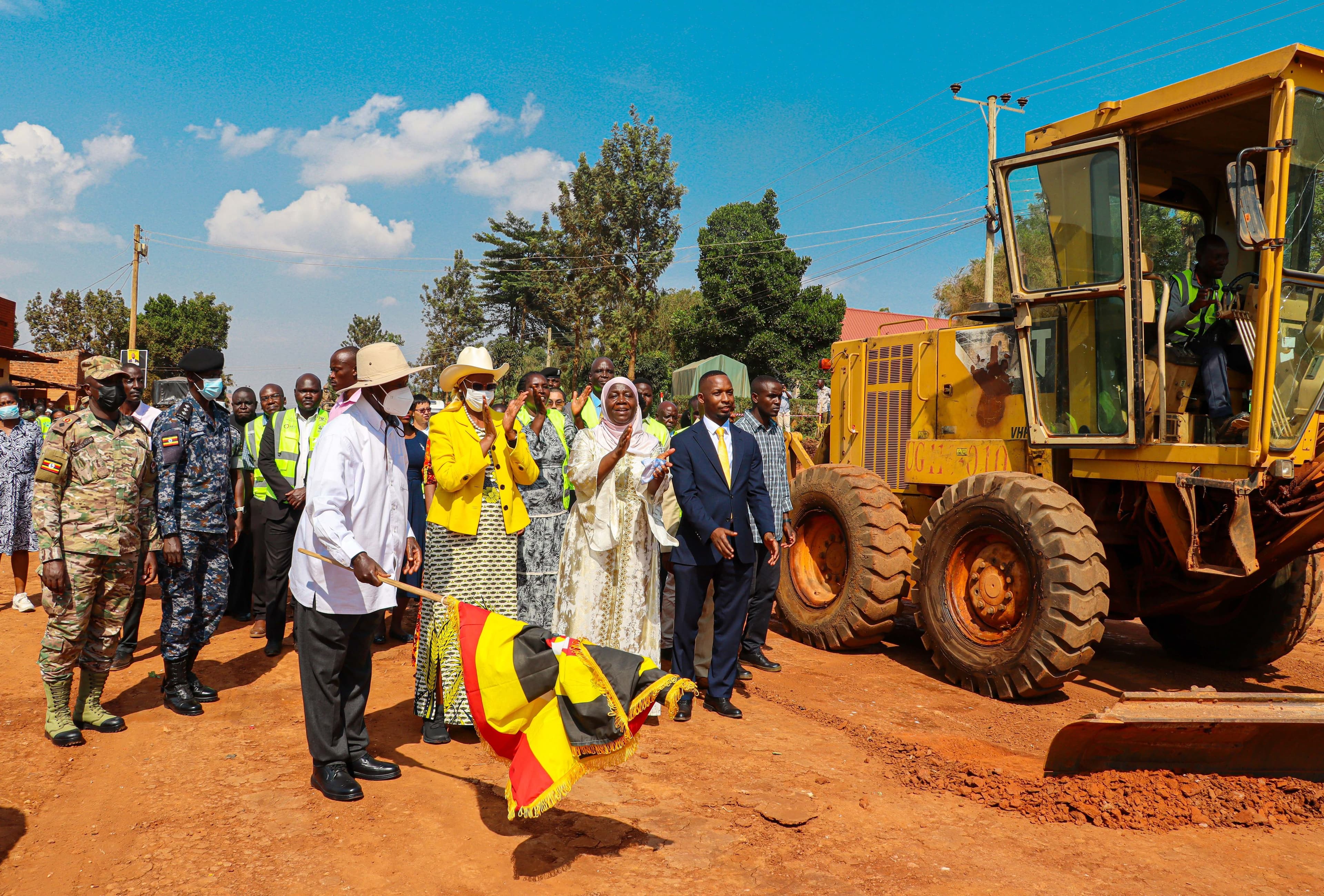 Museveni Flags Off Bukasa–Ssentema–Kakiri Road Construction, Urges Focus on Household Wealth