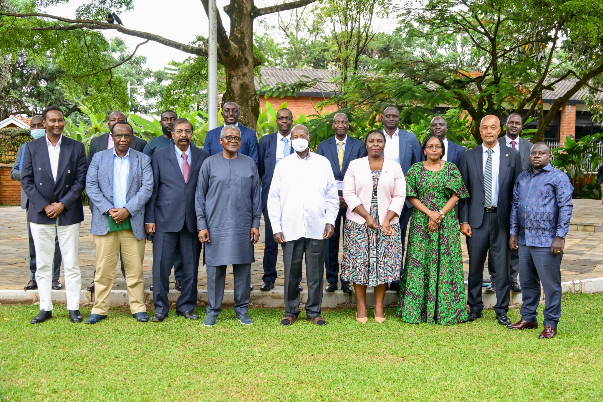 Museveni, Dangote Discuss East African Regional Refinery