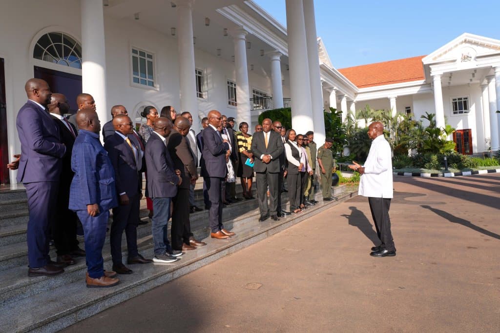 President Yoweri Kaguta Museveni hosted DRC Minister of Public Health Dr. Kamba Mulanda Samuel Roger at State House Entebbe