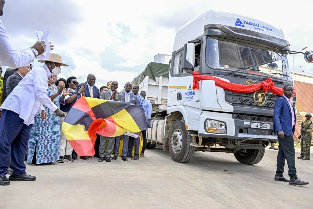 President Yoweri Kaguta Museveni presided over the launch of Yaobai Cement clinker plant’s first production phase.