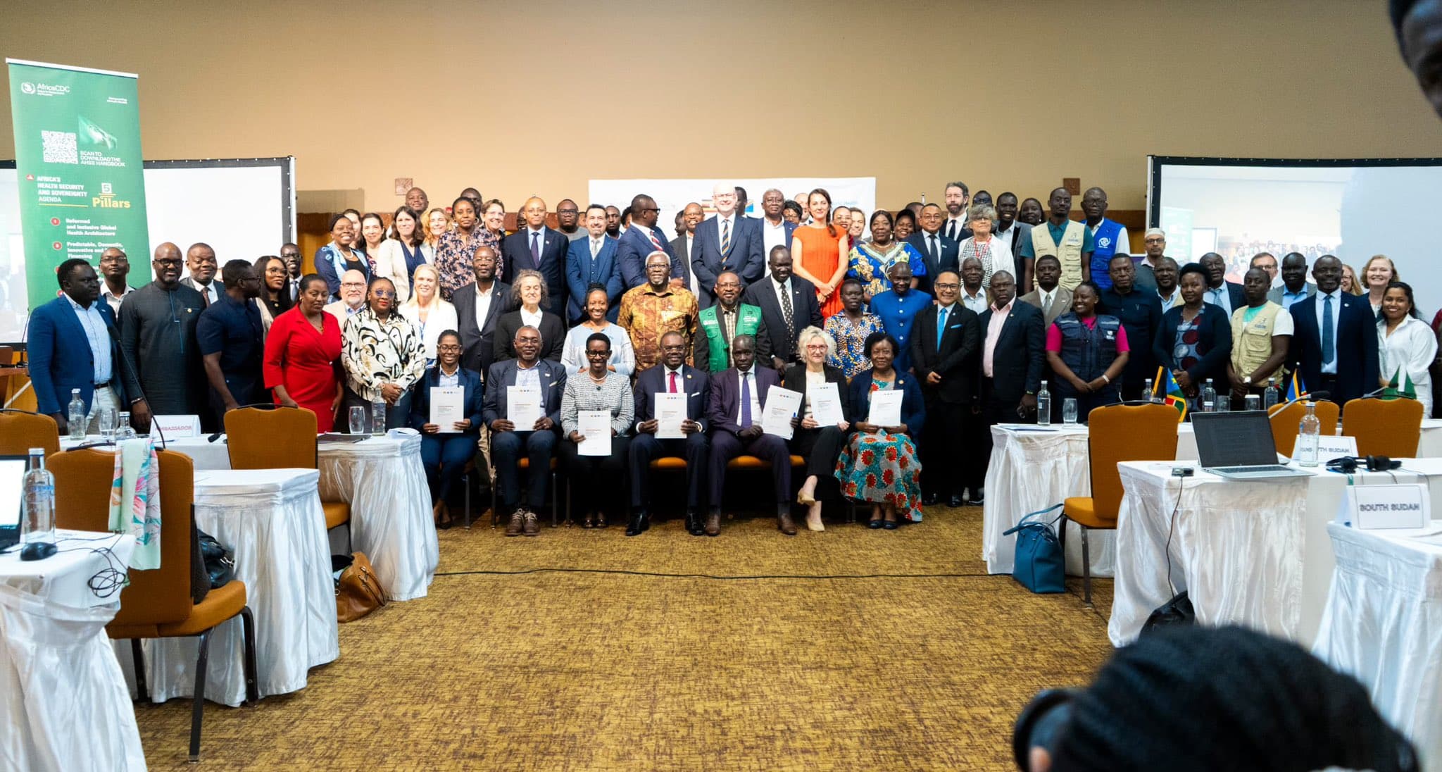 Regional Health Ministers Agree on 11-Point Ebola Response Plan