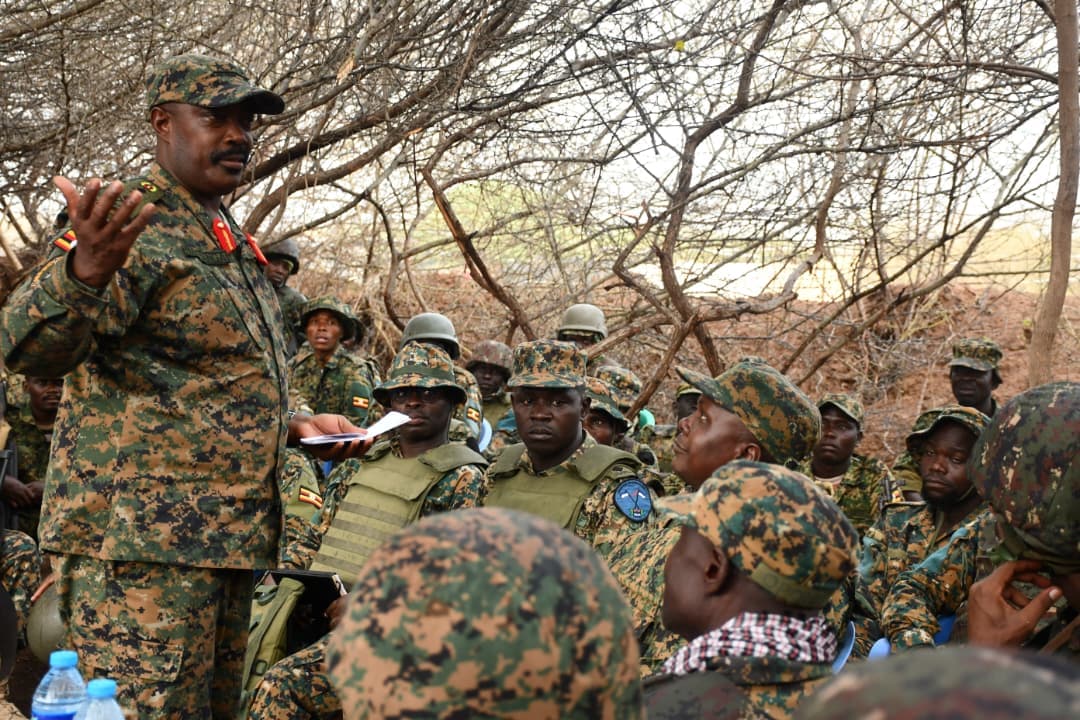 The Uganda Peoples’ Defence Forces, Commander of Land Forces, Lieutenant General Kayanja Muhanga, has conducted an operational visit to Ugandan troops deployed in Somalia under the African Union Support and Stabilization Mission in Somalia (AUSSOM)