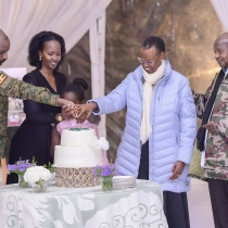 President Yoweri Museveni and First Lady Mama Janet hosted a dinner last evening in honor of Chief of Defence Forces Gen Muhoozi Kainerugaba’s 50th birthday. 