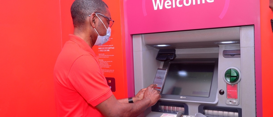 The innovation allows customers to use a QR Code generated from the Absa Banking App on any smartphone device to withdraw cash at any Absa ATM countrywide.