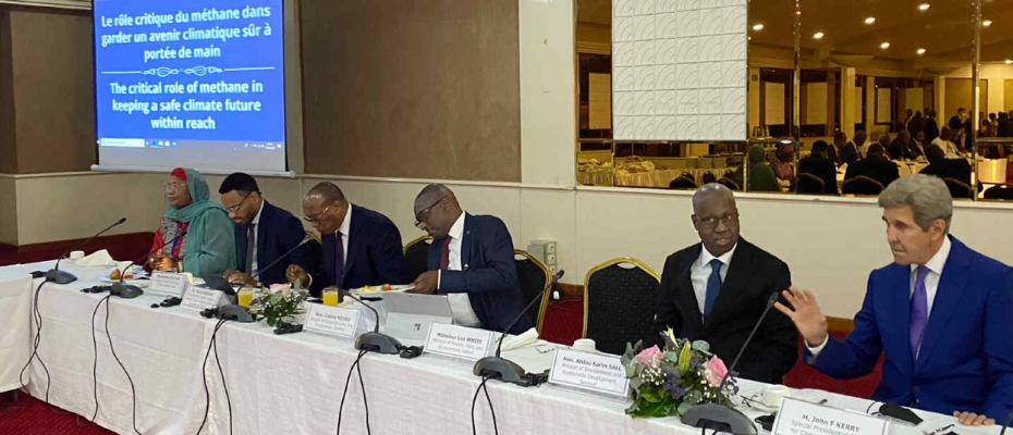 African Development Bank Vice President Kevin Kariuki (3rd from left) and US special presidential envoy for climate John Kerry (right) at the AMCEN event on methane abatement.